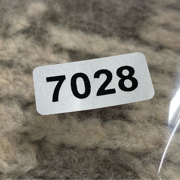 Old Navy Cozy Crew Neck Cheetah Print Sweater Size Medium - Picture 9 of 9